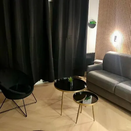 Le Doux - Hyper Centre - Classé 3 étoiles - 2 Pers - 150m *