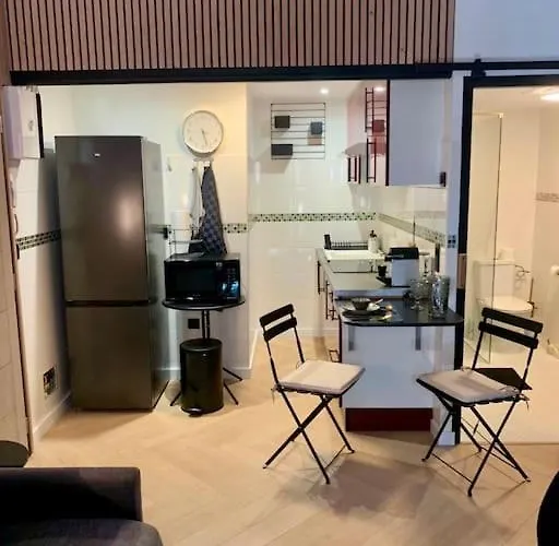 Le Doux - Hyper Centre - Classé 3 étoiles - 2 Pers - 150m * Royan