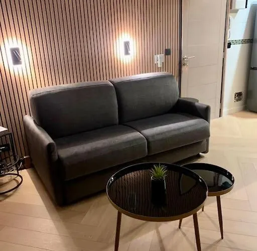 Le Doux - Hyper Centre - Classé 3 étoiles - 2 Pers - 150m Royan